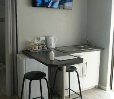 Beacon Bay House | Eland Place Self Catering Guest House