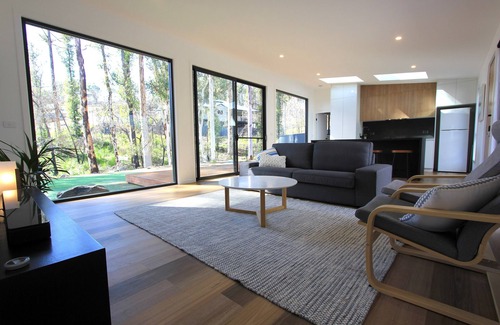 Malua Bay House | Elandra Escape - Your private coastal retreat