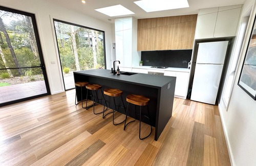 Malua Bay House | Elandra Escape - Your private coastal retreat
