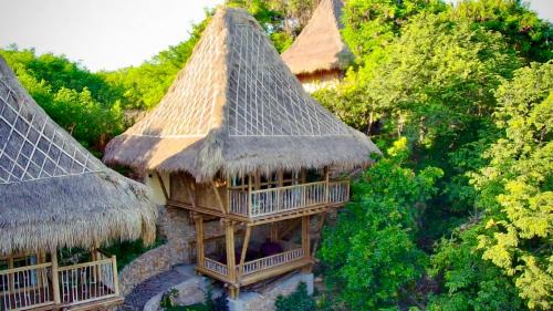 Labuan Bajo Hotel | Elang Hillside Bamboo Villas