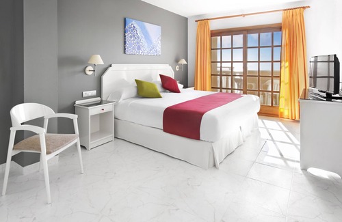 Caleta de Fuste Hotel | Elba Castillo San Jorge & Antigua Suite Hotel