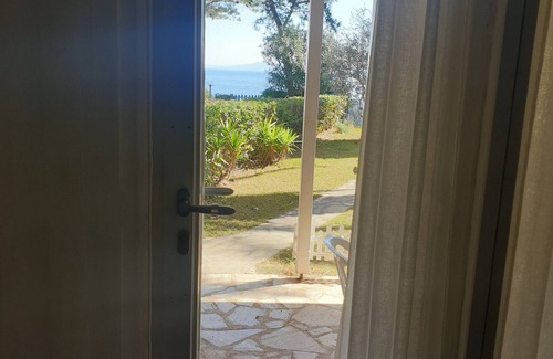 Capo D'arco Apartment | ELBA - DISCOUNT NAVE apartment in the green: access to the sea on private beach