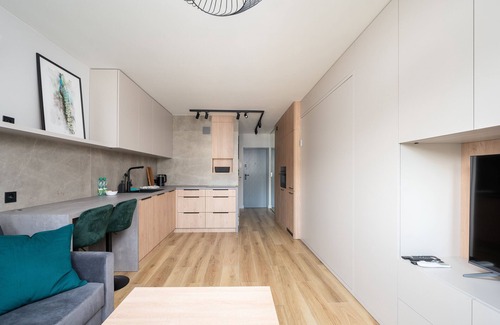 Zoliborz Apartment | Elbląska Modern Studio