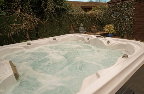 Wilberfoss Apartment | Elckys Lodge - Hot Tub Retreat Near York