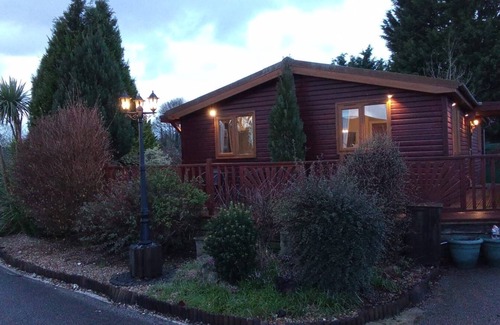 Low Catton House | Elckys stunning HOT TUB lodge York with secure garden and kids play area