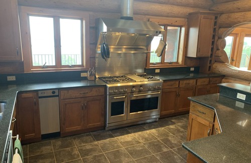 West Yankton House | Eldorado Lodge. Luxurious House Overlooking Lewis & Clark Lake. 40 Acres=Privacy