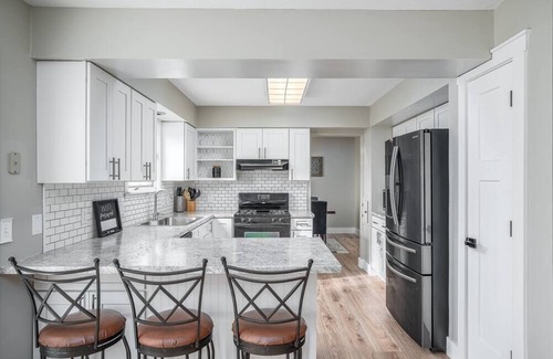 Eldridge House | Eldridge 4BD Family Retreat Near Top Sports Complexes