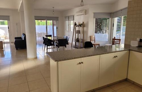 Universal Villa | ELeAN VILLA