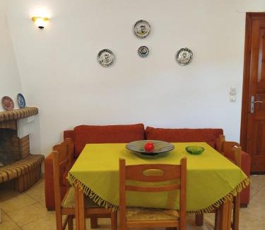 Skiros Apartment | Eleana Studios