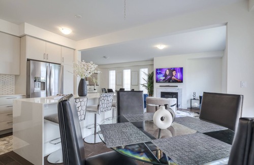 Bradford House | Elegant Master Bedroom Suite