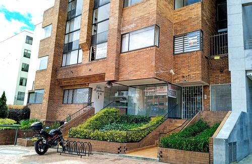 Santa Ana Apartment | "Elegance and comfort" by ZUZA