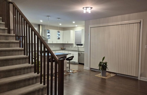 Russell House | Elegance and serenity on Parkview Terrace/Élégance et sérénité sur Parkview Terr