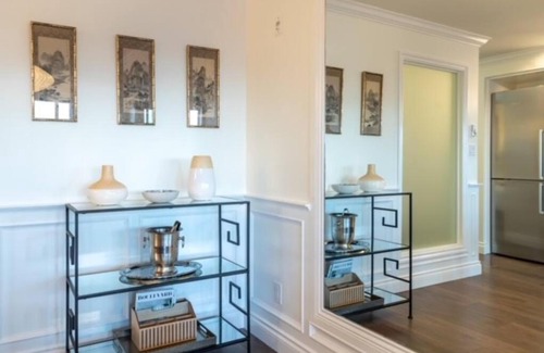 Downtown Victoria Apartment | Elegance at the Union