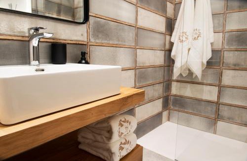 Bassano del Grappa Apartment | ELEGANCE ROOM - Aparta & Suite - Automatized Apartment