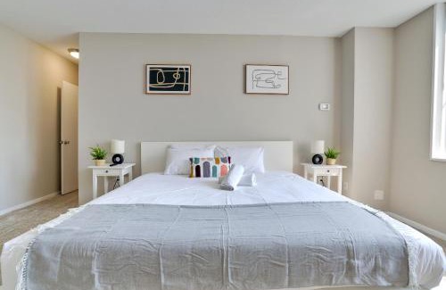 Crystal City Apartment | Elegancy & Comfort in One-Site