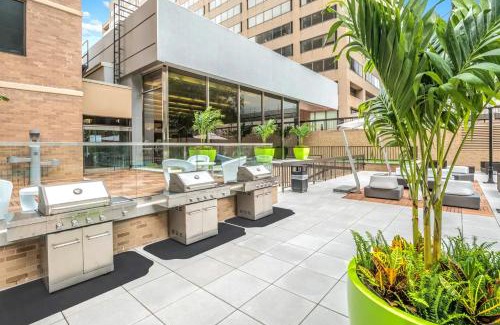 Crystal City Apartment | Elegancy & Comfort in One-Site