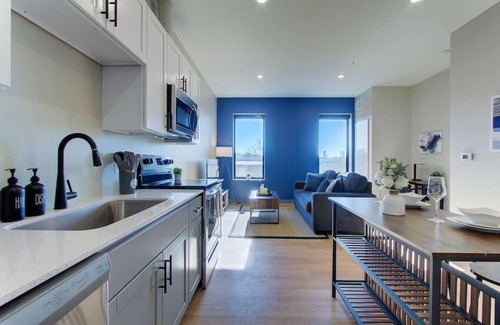 University Circle Apartment | Elegant 1 BDR | Cleveland Clinic | Free Parking