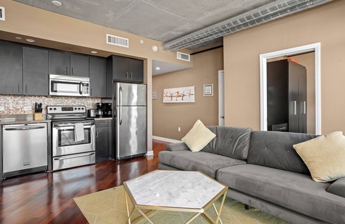 Civic Core Condo | Elegant 1 Bedroom in a Prime Location Free Parking & Wifi!