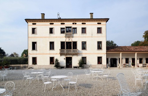 Romano d'Ezzelino Villa | Elegant 17th century villa in Veneto - perfect for groups