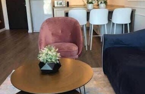 Herzliya Pituach Apartment | Elegant 1BR Designer Apt near Eretz Museum