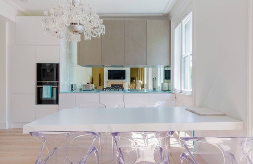 Knightsbridge and Belgravia Apartment | Elegant 1BR Flat w/Balcony by Hyde Park