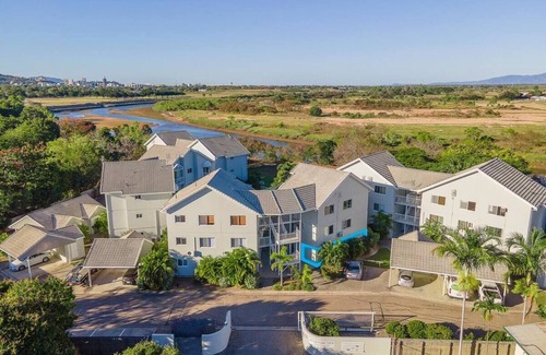 Rosslea Apartment | Elegant 2 bed 1 bath apartment