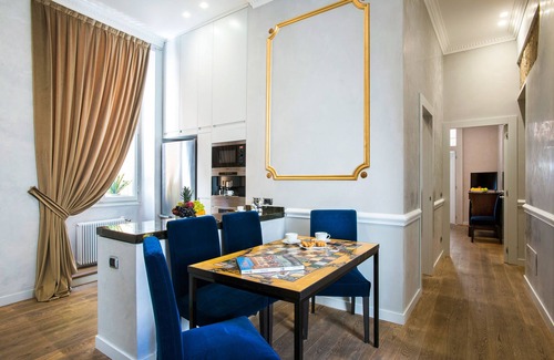 Rione III Colonna Apartment | Elegant 2BR Steps from Spanish Steps by Alta Luxury Apartments