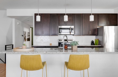 North Chesterfield Apartment | Elegant 3-Bedroom Home with Stunning Rooftop Deck & Dining Area
