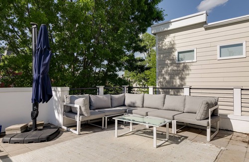 North Chesterfield Apartment | Elegant 3-Bedroom Home with Stunning Rooftop Deck & Dining Area