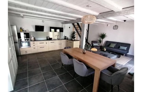 Beblenheim House | Elegant 3-star* gîte with private pool in the heart of the vineyards