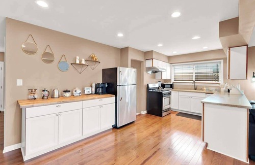 Sterling Heights House | Elegant 3BD Retreat in Sterling Heights