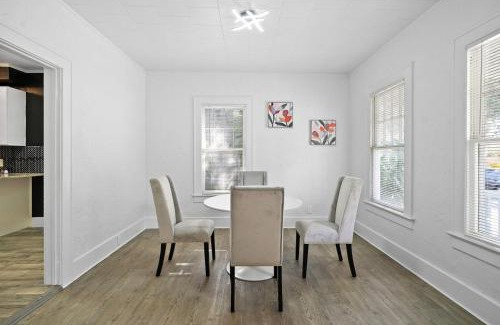 Wadeview Park House | Elegant 3br Orlando Home Airport Theme Parks