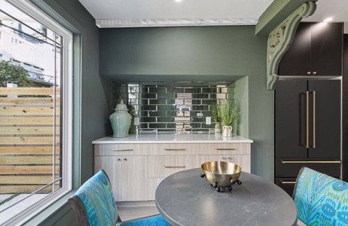 Fairmount House | Elegant 4BR Townhouse in Fairmount