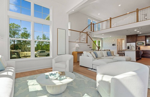 Long Neck House | Elegant 5BD Escape with Golf, Fishing, Kayaking Adventures, Secure Community