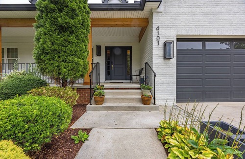 Annandale House | Elegant 6BR Retreat; Near*DC With Gym*&*Outdoor*Spacenn