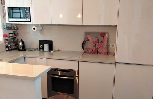 Epinettes Apartment | Elegant 75 m2 apartment in Les Batignolles (75017) for 4 people