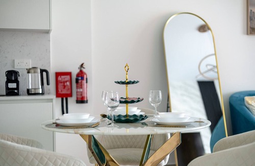 Madinat Zayed Apartment | Elegant 1BR + Laundry | Asayel 1 MJL | Pool View