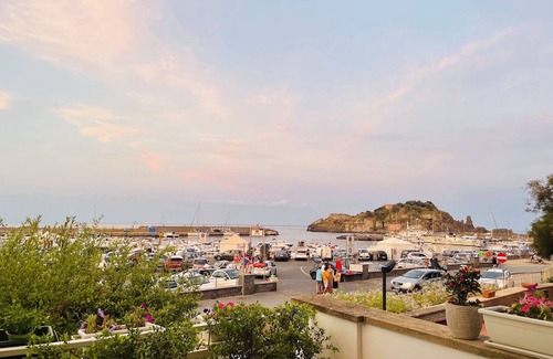 Aci Trezza Apartment | Elegant and bright apartment with terrace on the waterfront of Aci Trezza