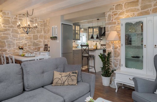 Split Apartment | Elegant and Chic Apartment with garden in the Heart of Split, Croatia