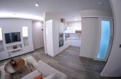 Nairobi West Apartment | Elegant and Modern 1 Bedroom Skyview Apartment