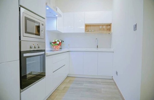 Nairobi West Apartment | Elegant and Modern 1 Bedroom Skyview Apartment