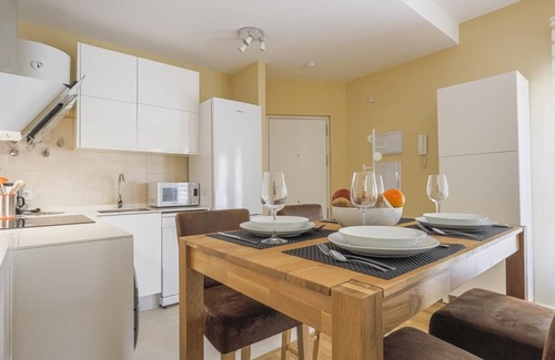 San Julian Apartment | Elegant and modern in the most authentic Seville