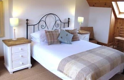 Achiltibuie Cottage | Elegant and secluded cottage with stunning views of the Summer Isles