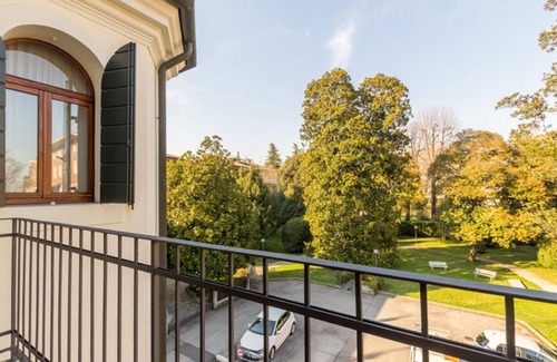 Treviso Apartment | Elegant apartment a stone's throw from the center