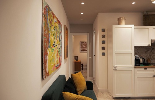 Esquilino Apartment | Elegant Apartment at the Colosseum