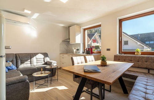 Skofja Loka Apartment | Elegant Apartment Hrastnica 3