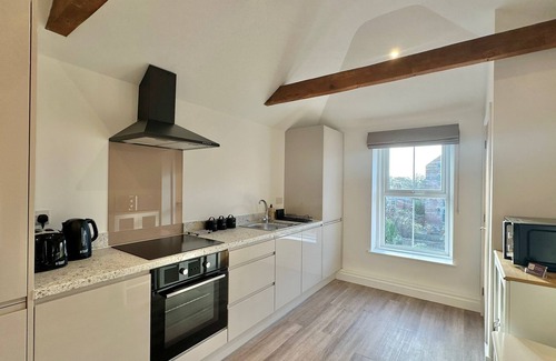 Hereford Apartment | Elegant Apartment in Prime Central Location