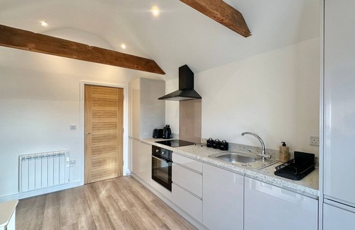 Hereford Apartment | Elegant Apartment in Prime Central Location