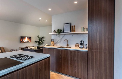 Oud-Zuid Apartment | Elegant Apartment in Old South | Near Vondelpark, Museums & Canal District