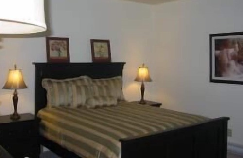 Saint-Sacrement Apartment | Elegant apartment in the heart of chic Quarter Montcalm